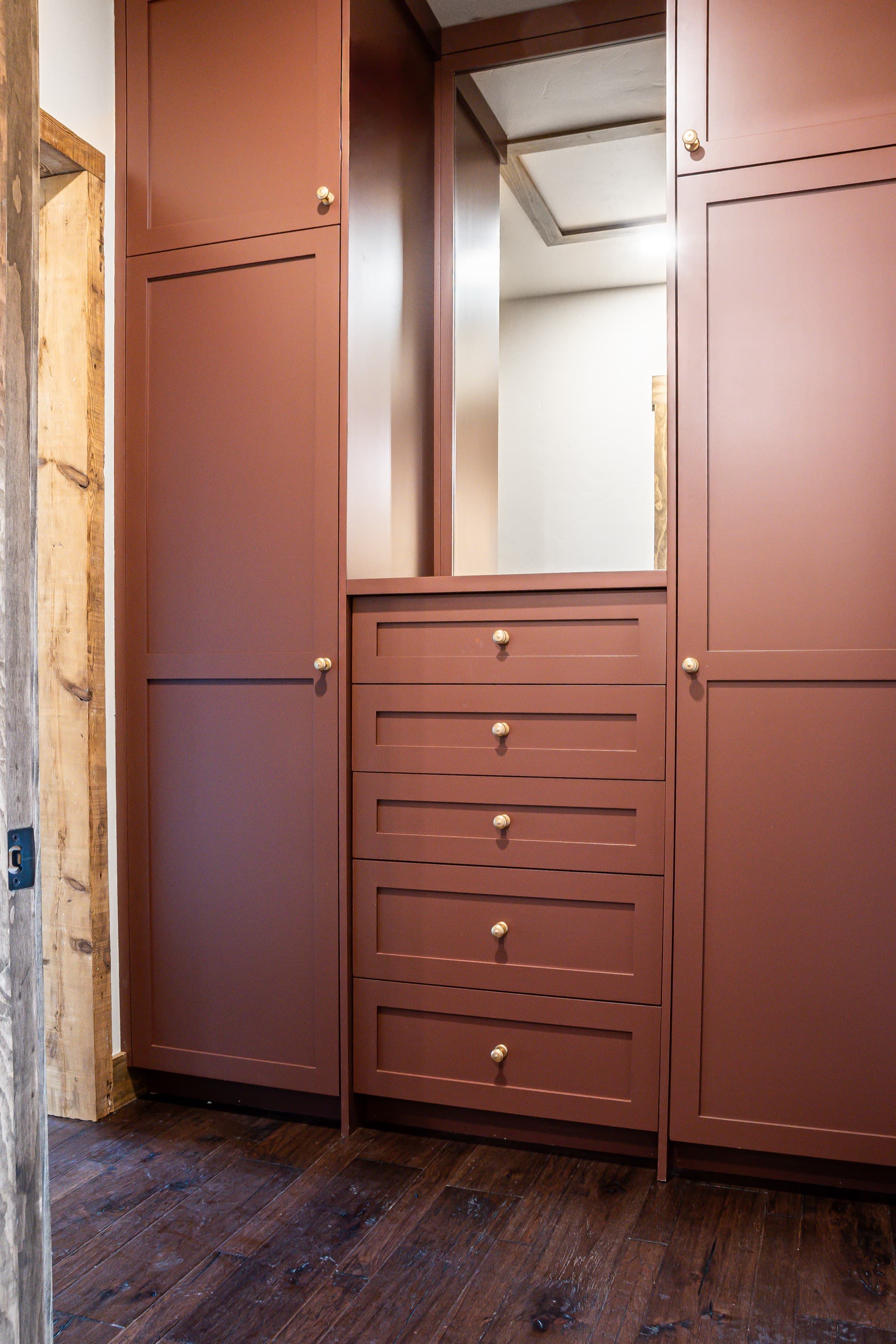 Inset cabinets — 40S Grand Cru