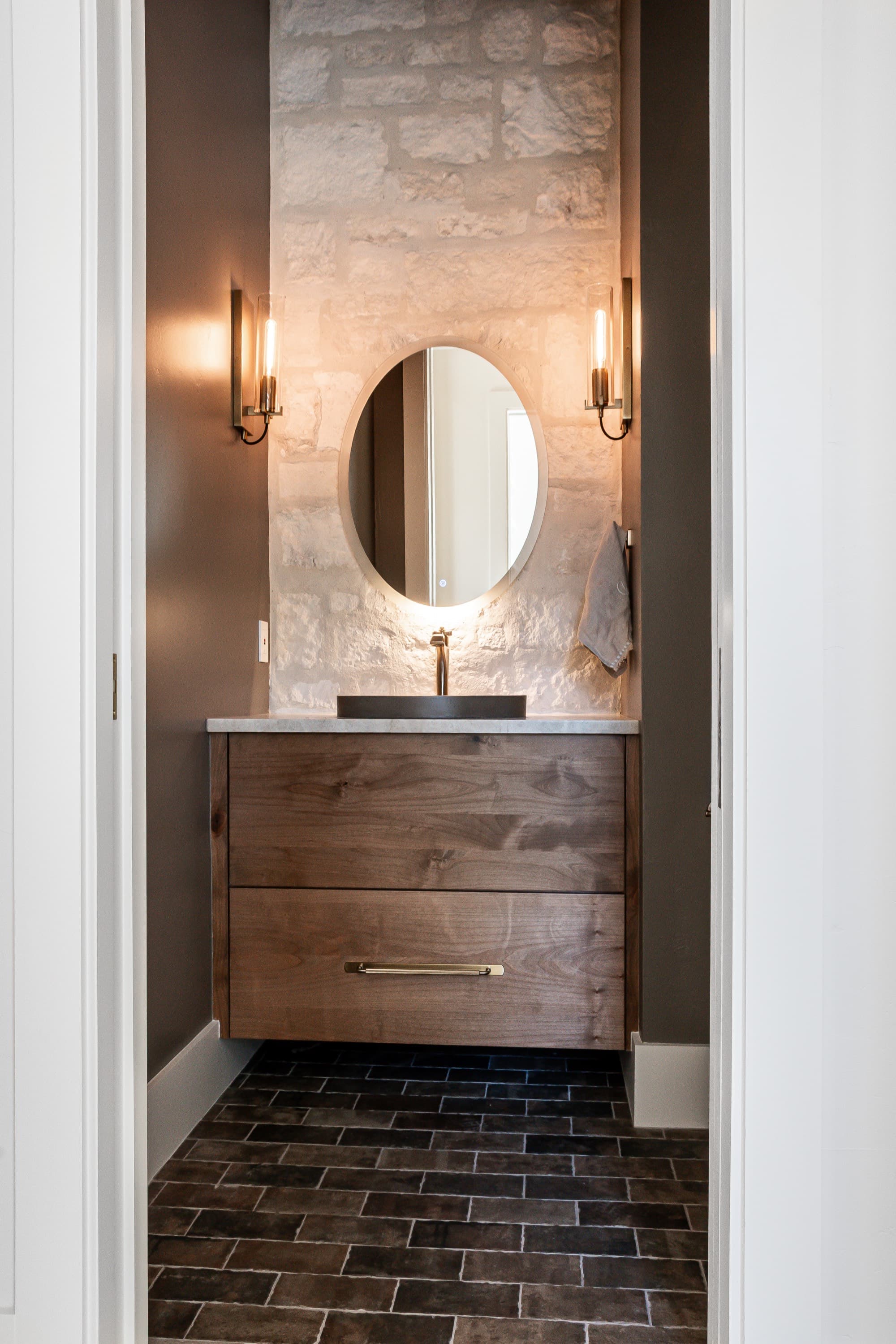 Frameless European cabinets — Jackson House Round Mountain