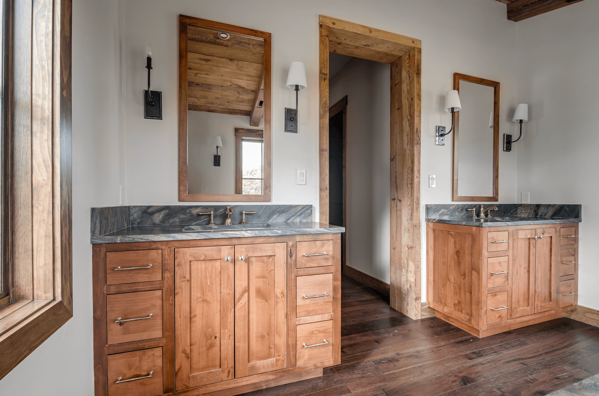 Frameless European cabinets — Indian Creek Ingram